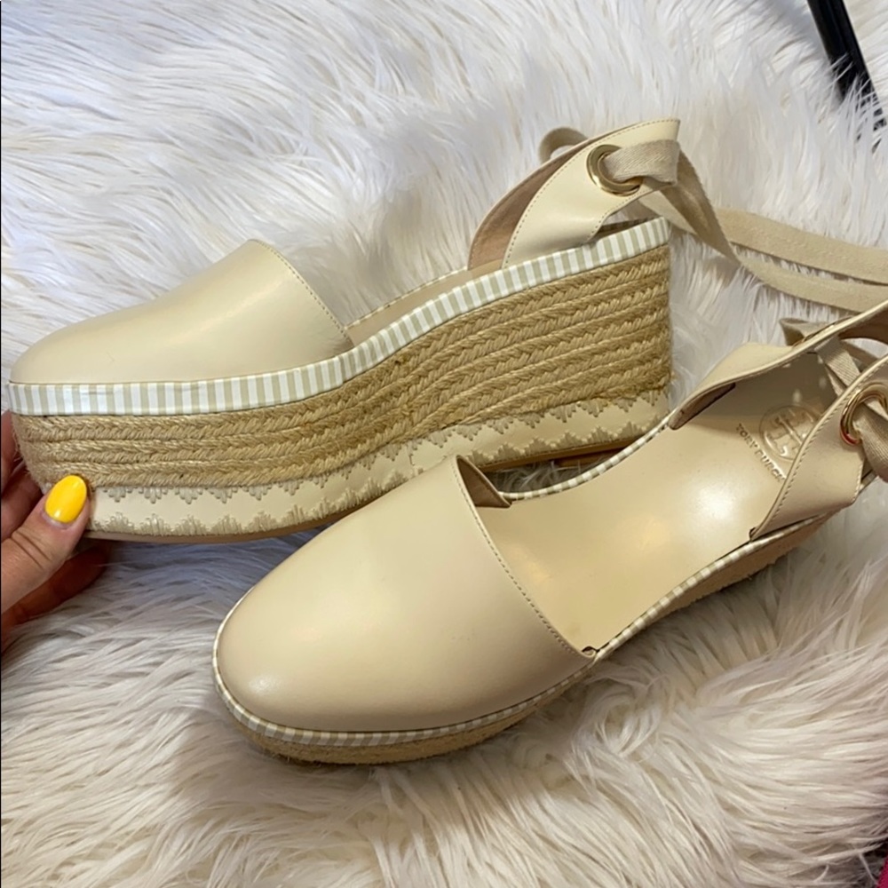 Tory Burch dulce de leche espadrille lace up wedge - Picture 3 of 10